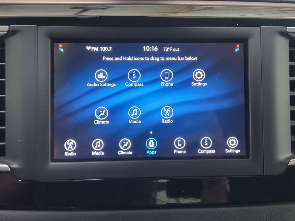 Used 2018 Chrysler Pacifica L FWD image 22
