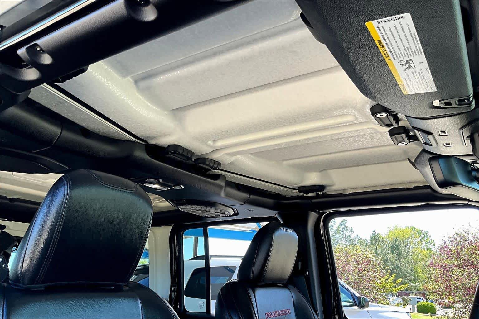 Used 2018 Jeep Wrangler Unlimited Rubicon AWD/4WD image 14