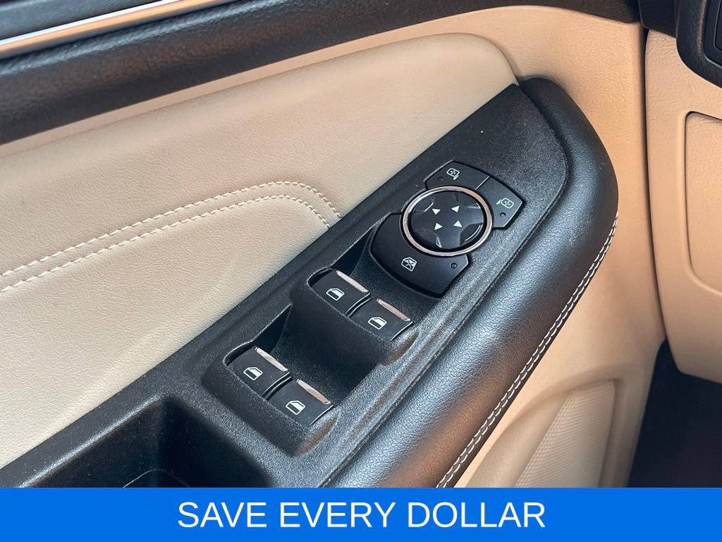 Used 2021 Ford Edge Titanium FWD image 16