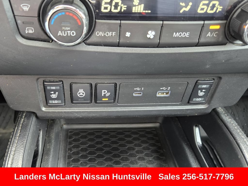 Used 2022 Nissan Frontier PRO-4X w/ Pro-4X Premium Package AWD/4WD image 22