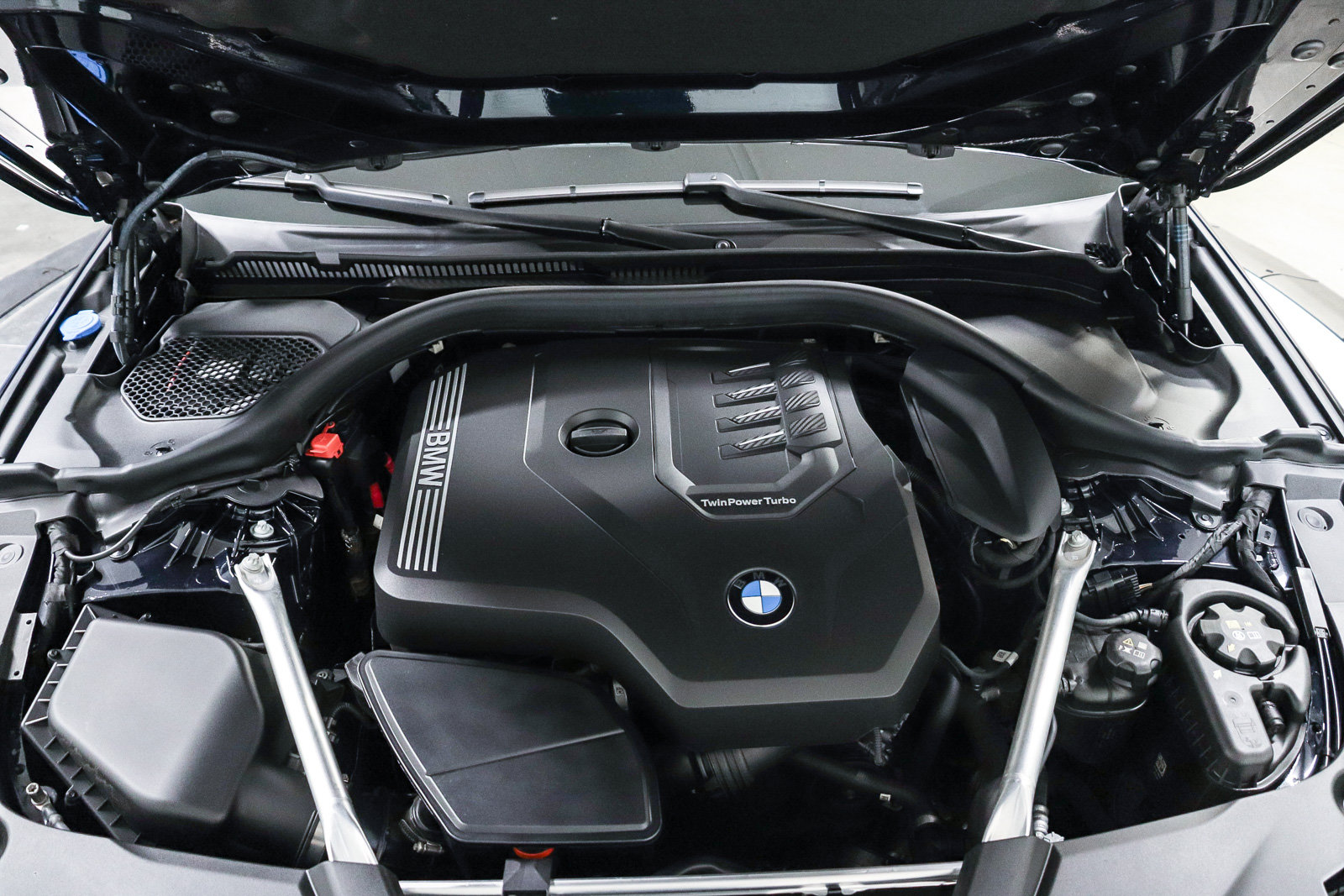 Certified 2023 BMW 530i w/ M Sport Package RWD image 27