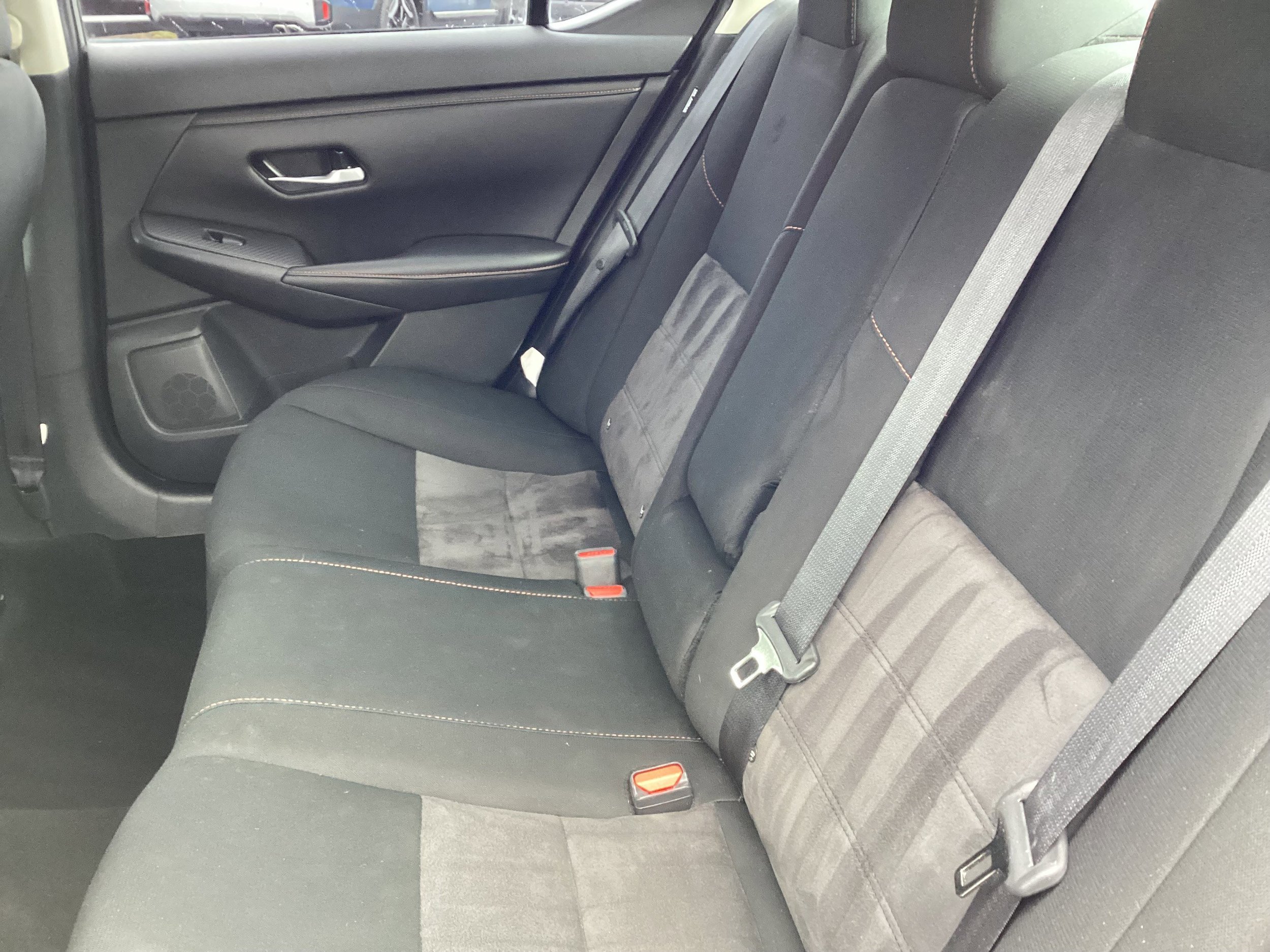 Used 2023 Nissan Sentra SR w/ Midnight Edition Package FWD image 13