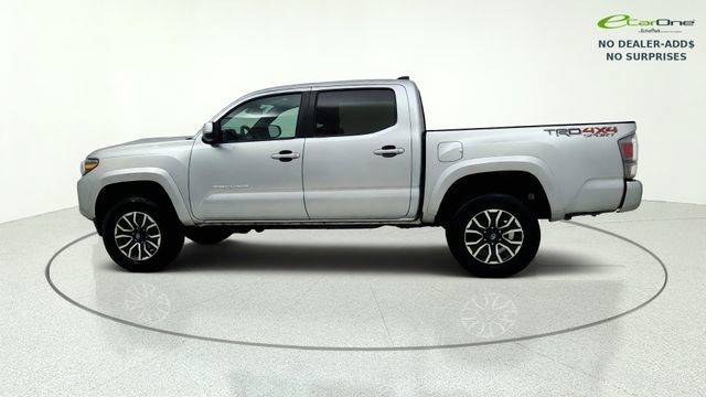 Used 2022 Toyota Tacoma TRD Sport w/ Technology Package AWD/4WD image 4