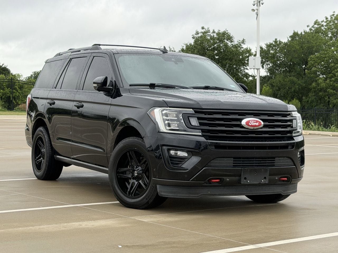 Used 2019 Ford Expedition Limited w/ Special Edition Package AWD/4WD image 10