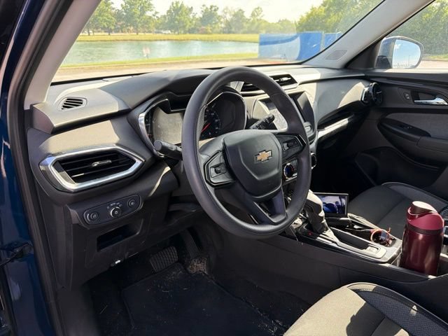 Used 2022 Chevrolet TrailBlazer LT AWD/4WD image 14