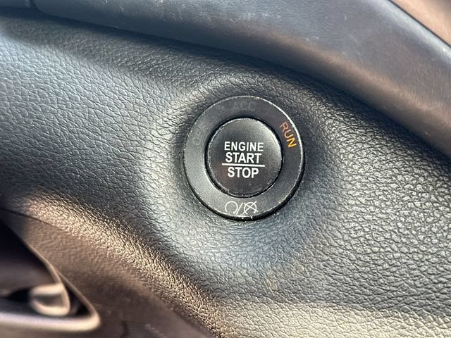 Used 2019 Jeep Cherokee Overland AWD/4WD image 19
