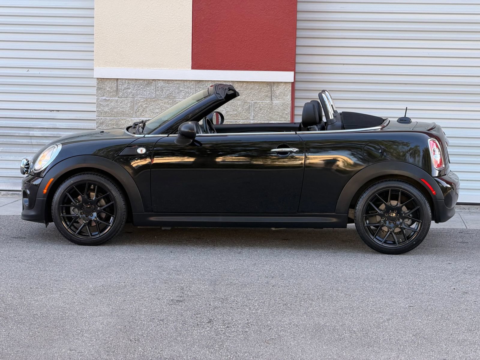 Used 2013 MINI Cooper Roadster FWD image 17