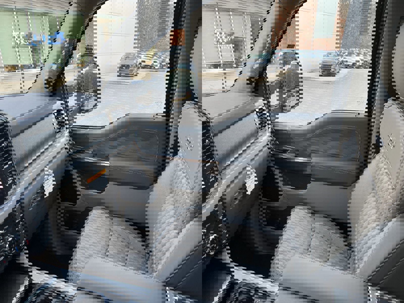 New 2026 Ford F350 Platinum w/ Platinum Plus Package image 43