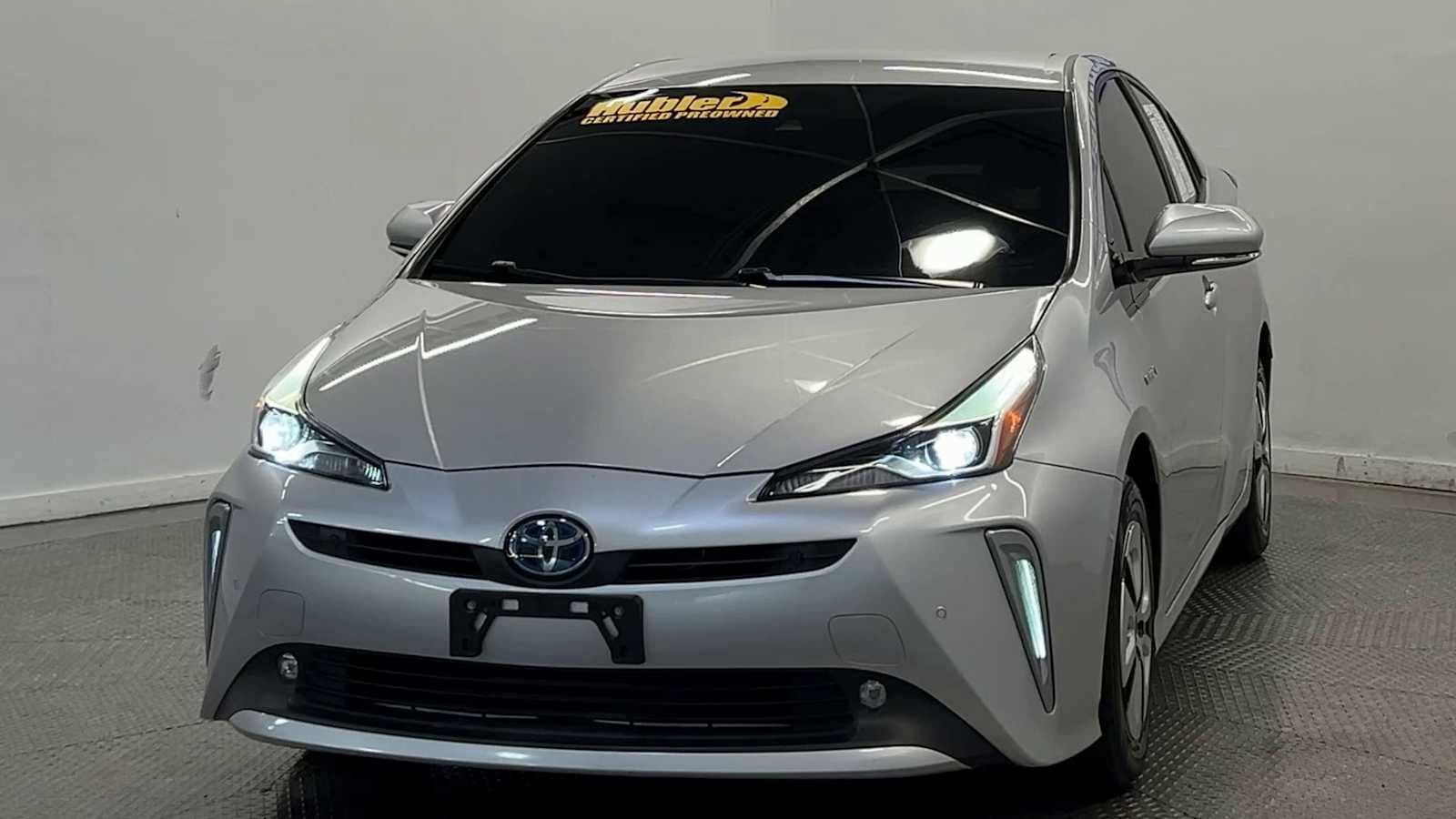 Used 2019 Toyota Prius XLE w/ Advanced Technology Package AWD/4WD image 3