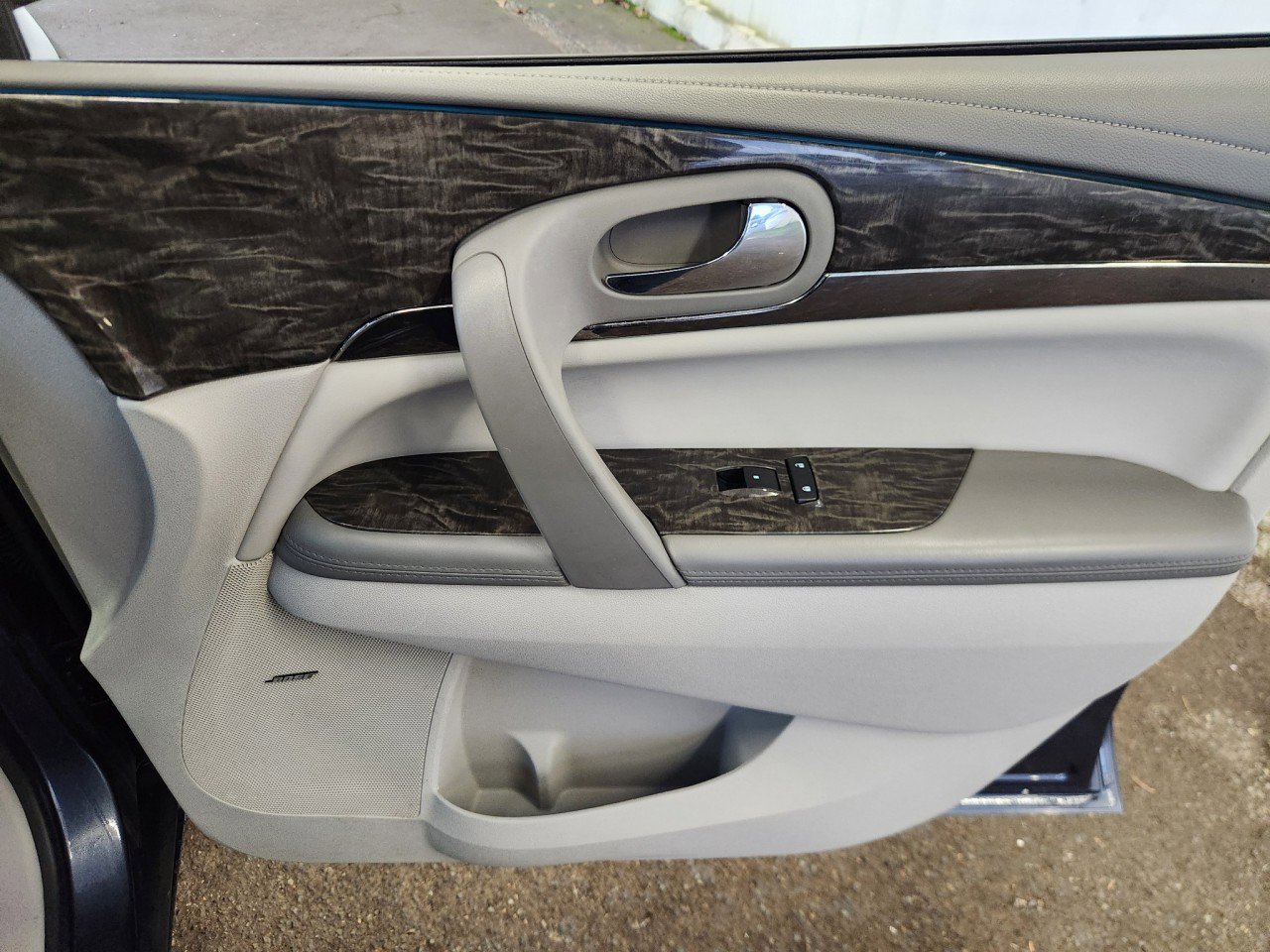 Used 2013 Buick Enclave Leather image 16