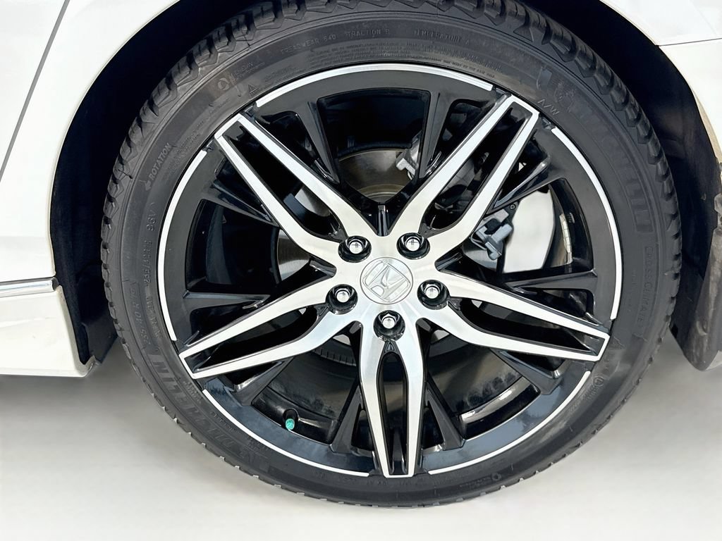 Certified 2021 Honda Accord Touring image 31
