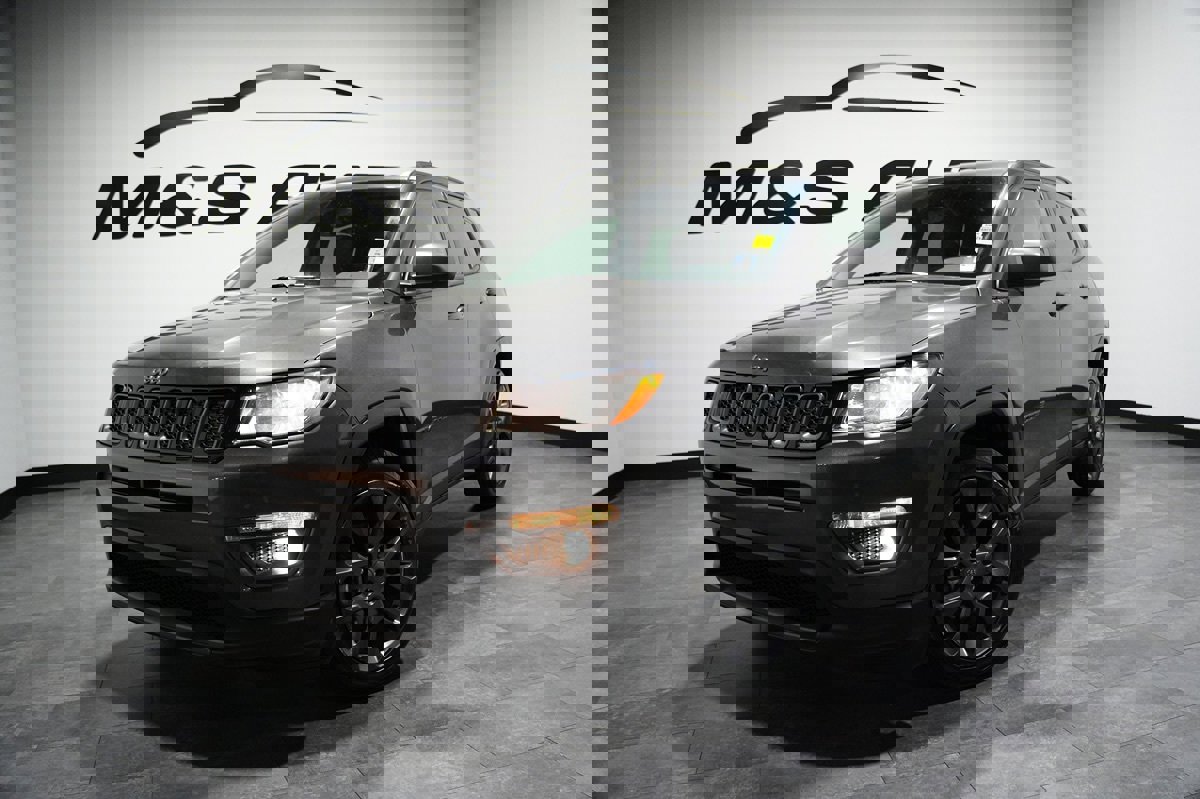 Used 2021 Jeep Compass Latitude image 2