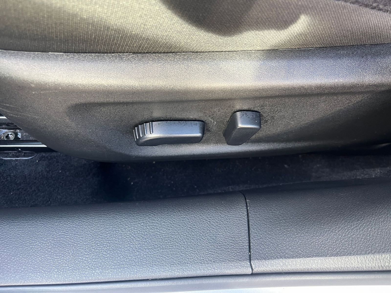 Used 2024 Nissan Altima 2.5 SV image 23