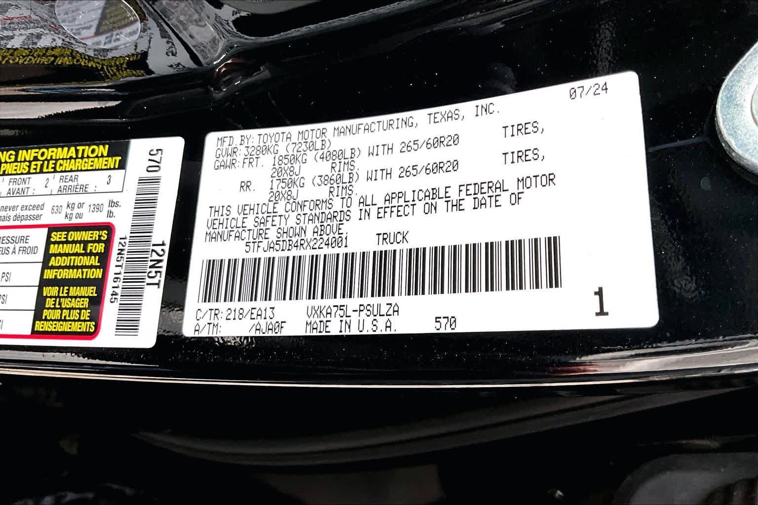 Used 2024 Toyota Tundra Limited w/ Power Package AWD/4WD image 36