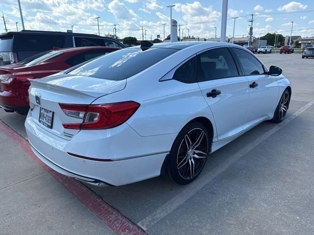 Used 2021 Honda Accord Touring image 7