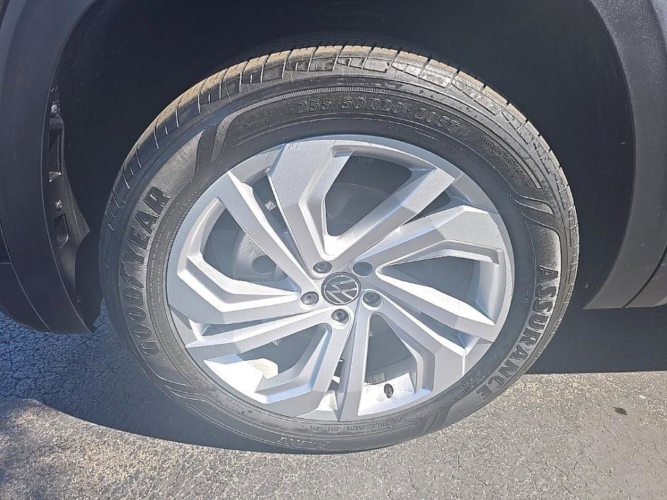 Used 2022 Volkswagen Atlas SE image 37