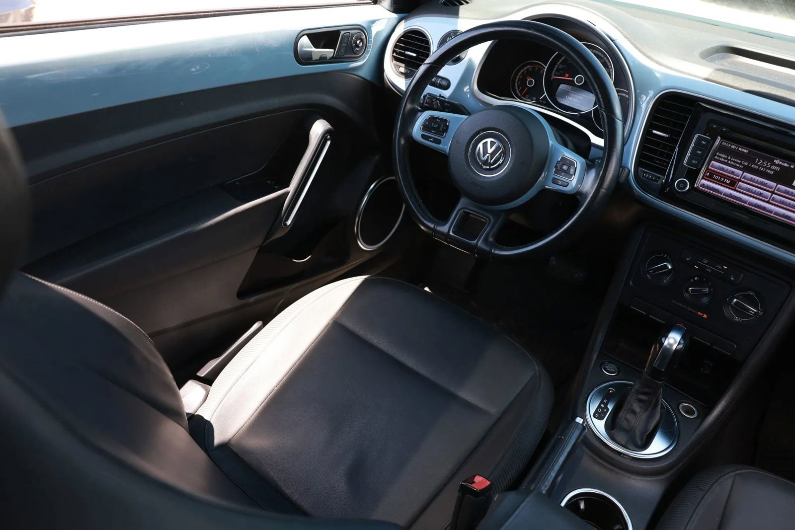 Used 2013 Volkswagen Beetle 2.5 image 20
