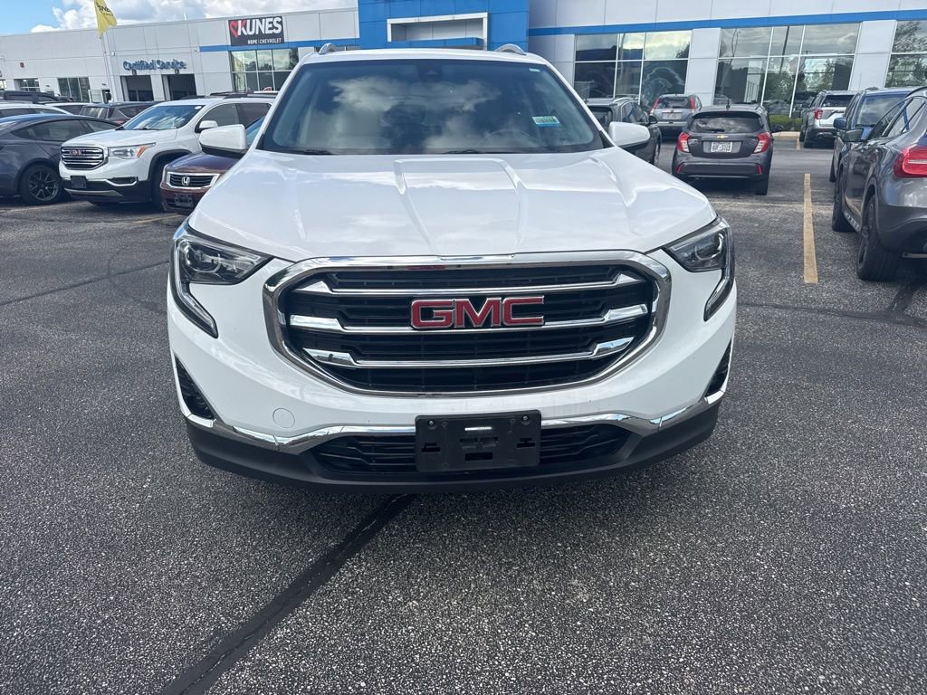 Used 2020 GMC Terrain SLT w/ Preferred Package image 2