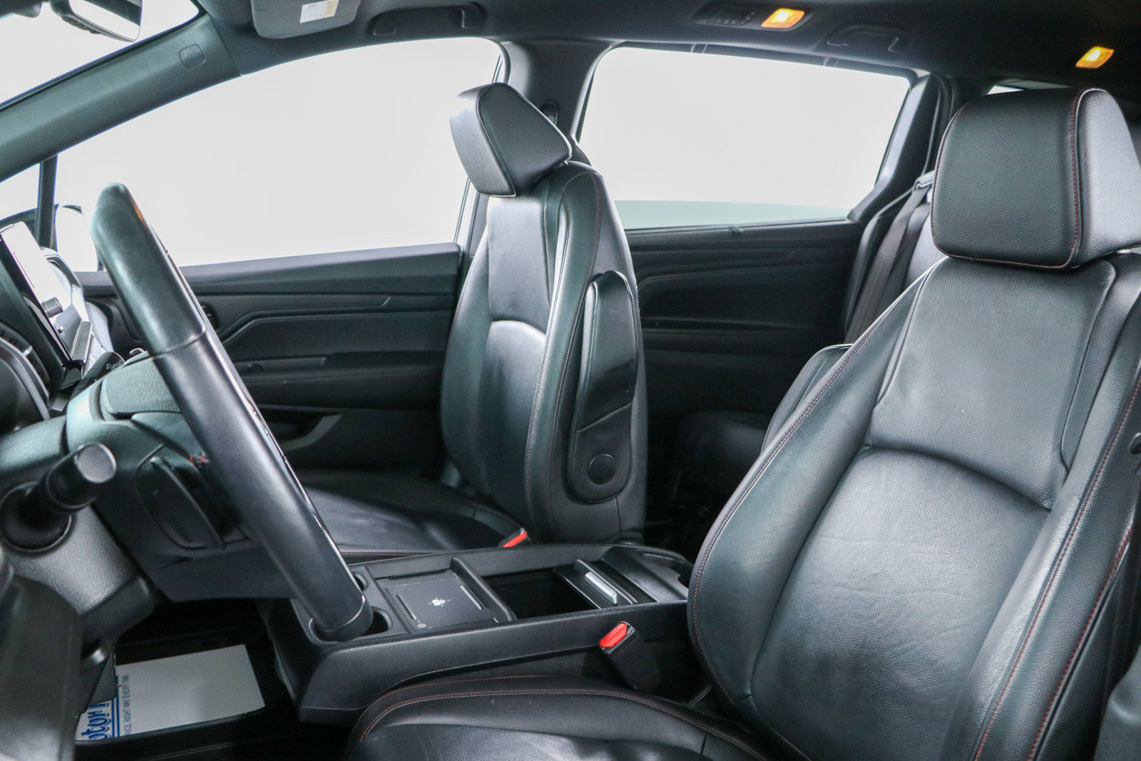 Used 2025 Honda Odyssey Sport-L image 24