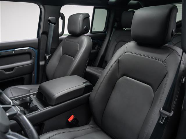 Used 2025 Land Rover Defender 110 S image 16