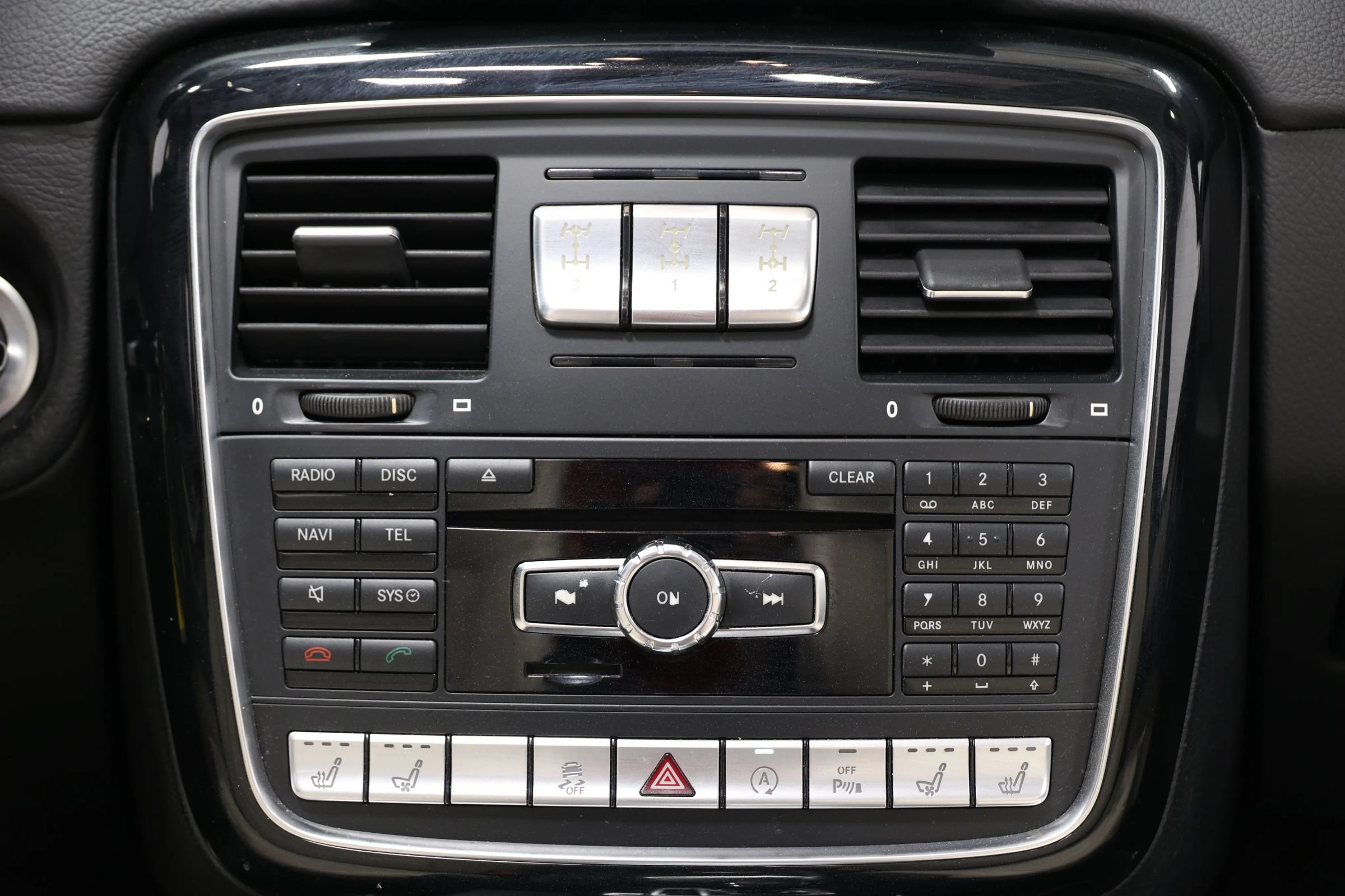 Used 2016 Mercedes-Benz G 550 image 34