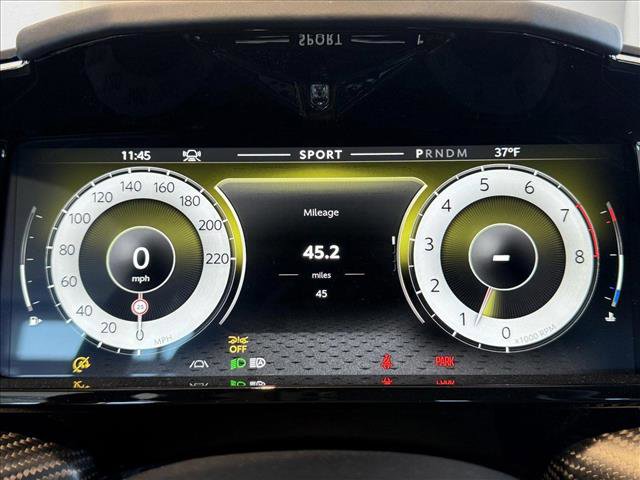 New 2025 Aston Martin V8 Vantage Coupe image 16