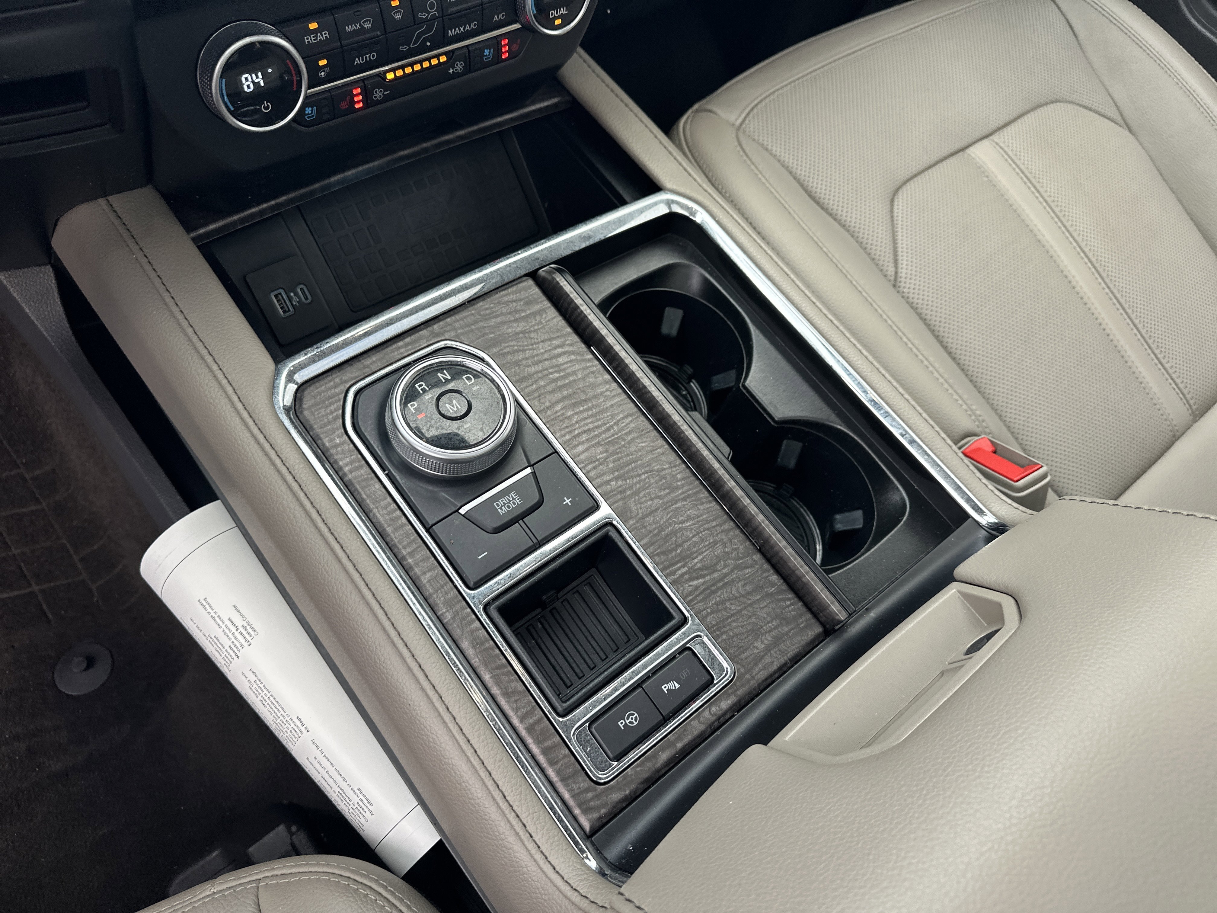 Used 2020 Ford Expedition Limited w/ Equipment Group 302A image 34