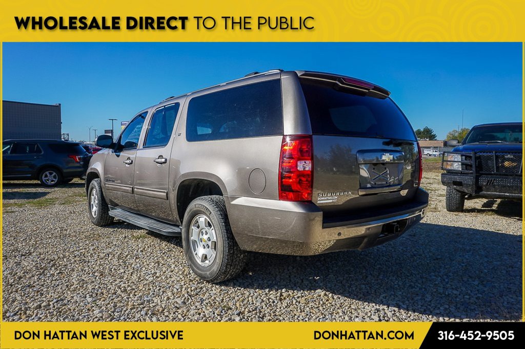 Used 2011 Chevrolet Suburban LT image 30