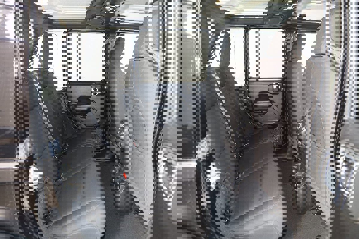 Used 2022 Jeep Wrangler Unlimited Sport image 13