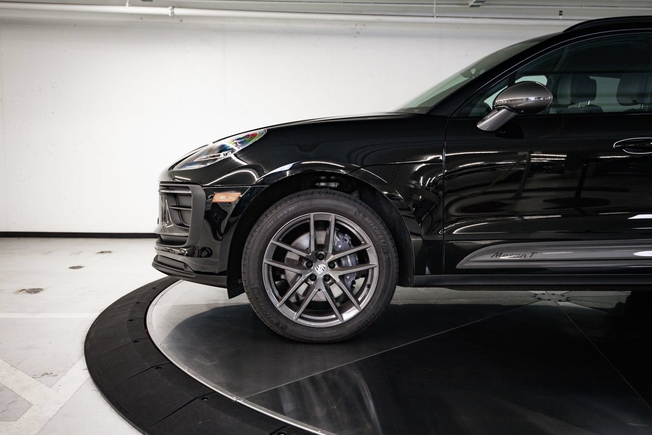 Certified 2023 Porsche Macan Turbo AWD/4WD image 11