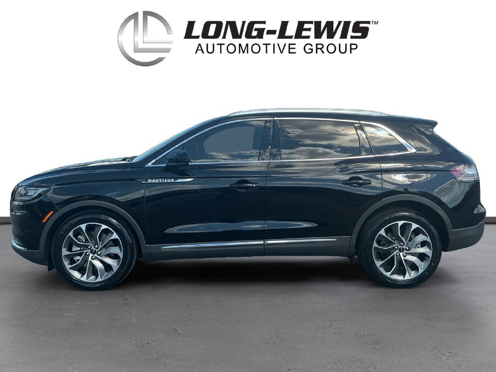 Certified 2023 Lincoln Nautilus Reserve AWD/4WD image 2