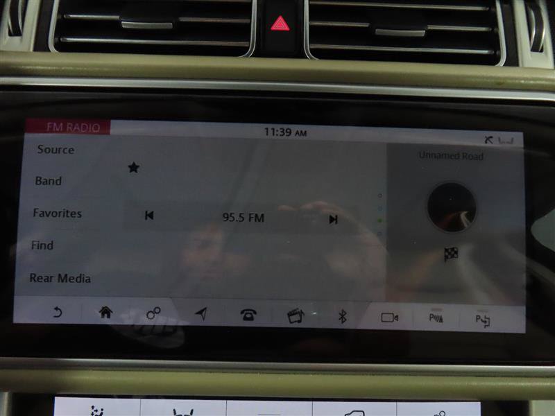 Used 2020 Land Rover Range Rover Long Wheelbase HSE AWD/4WD image 26