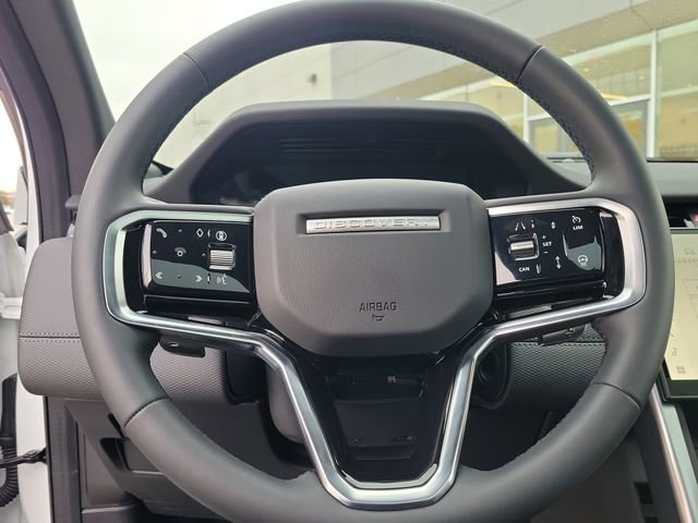 Used 2025 Land Rover Discovery Sport Dynamic SE image 27