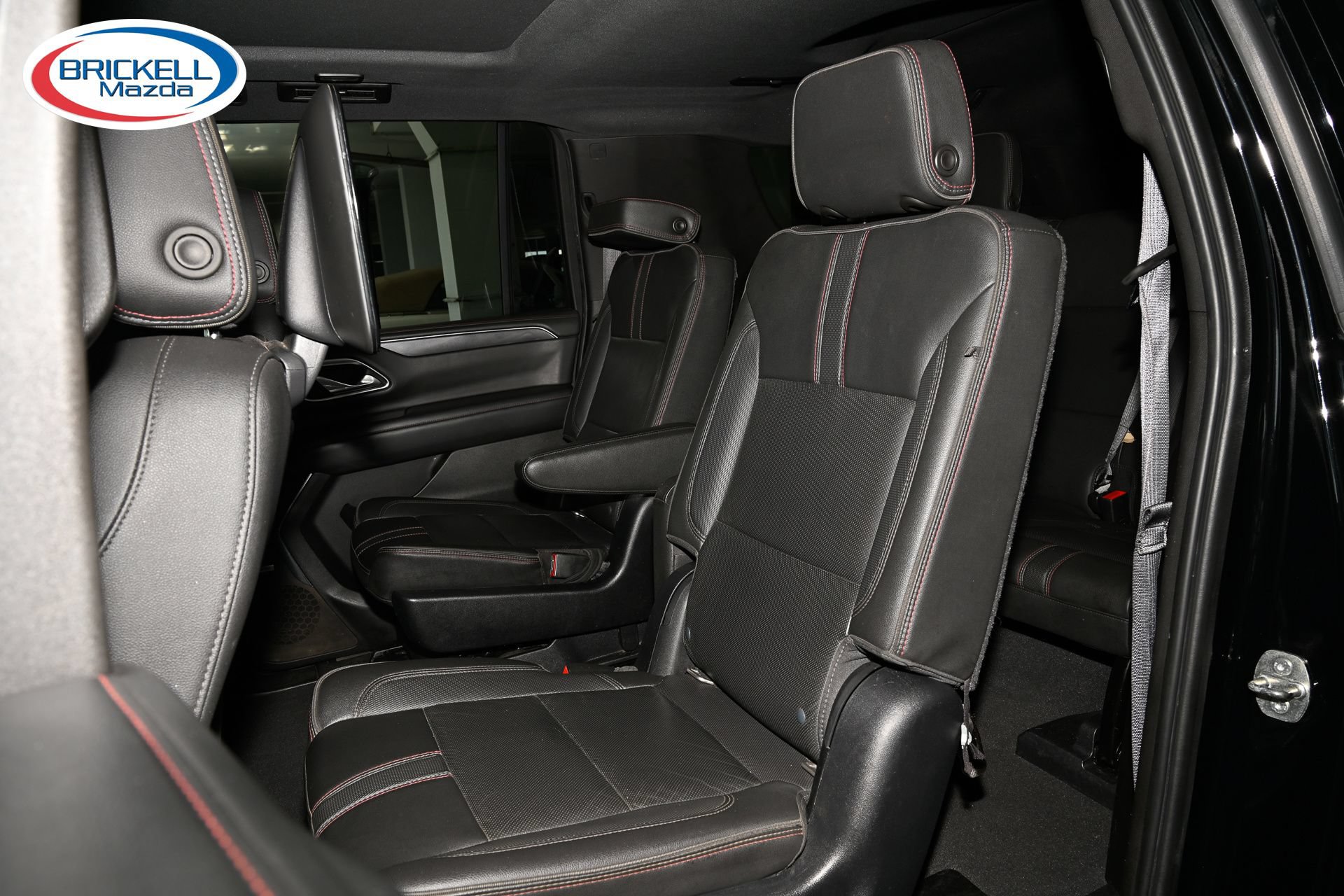 Used 2021 Chevrolet Suburban RST w/ Luxury Package RWD image 7