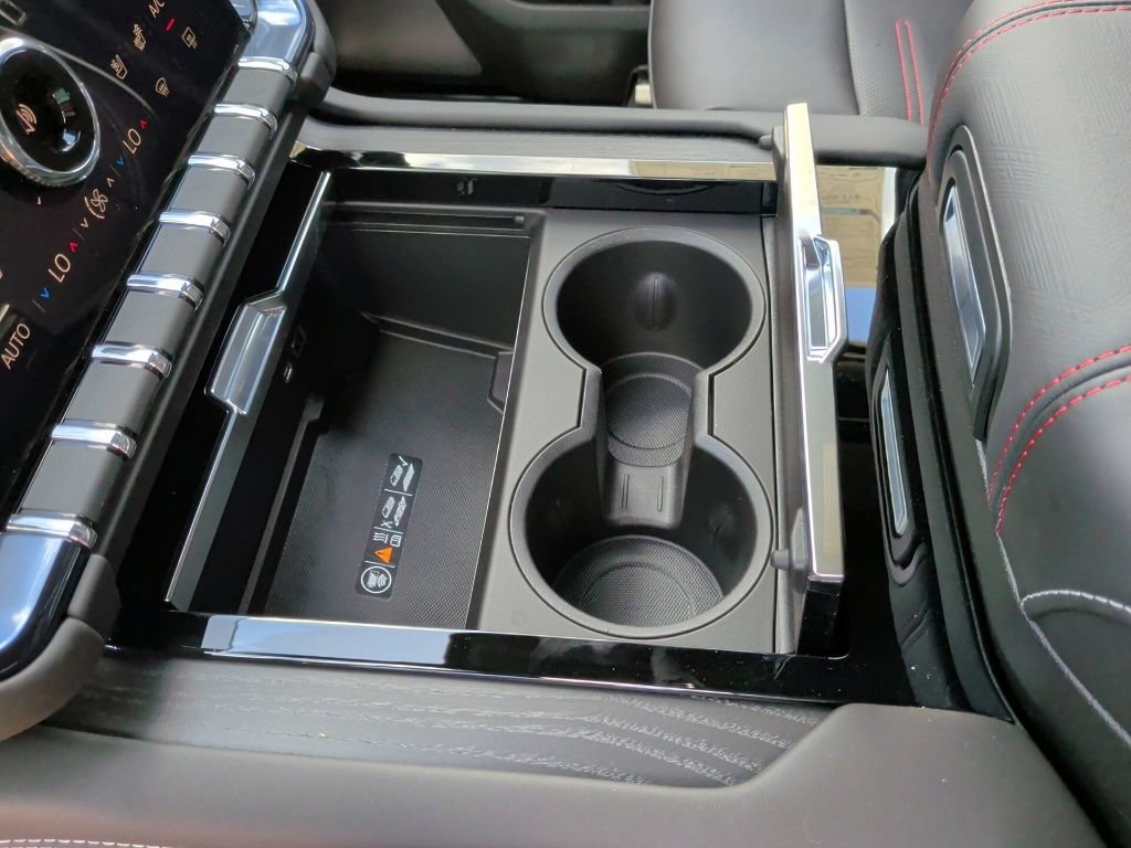 New 2026 GMC Yukon AT4 Ultimate AWD/4WD image 31