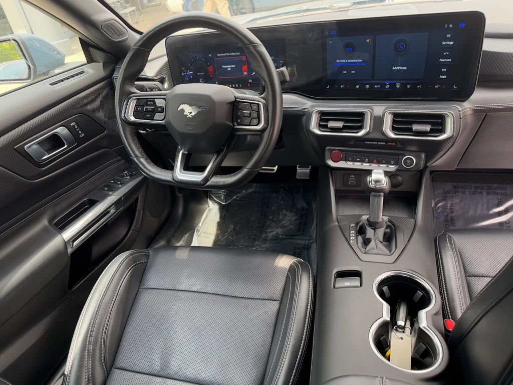 Used 2025 Ford Mustang Premium RWD image 20