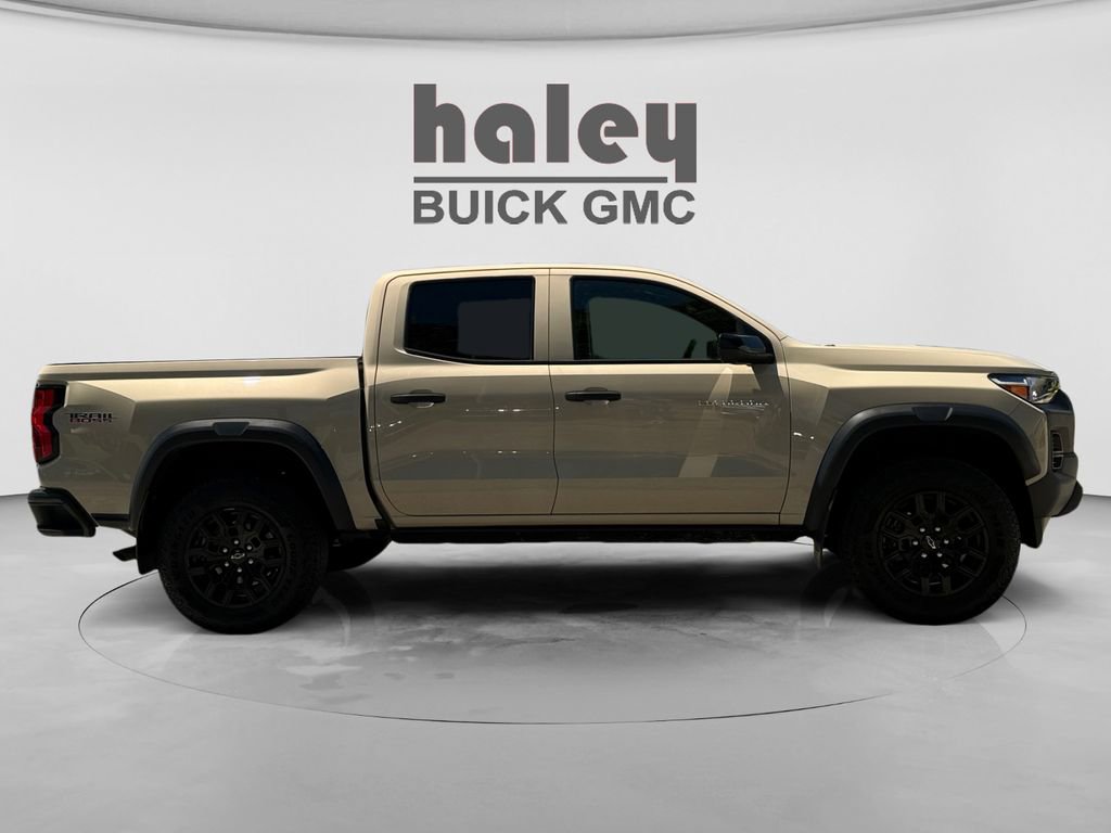 Used 2024 Chevrolet Colorado Trail Boss w/ Technology Package AWD/4WD image 6