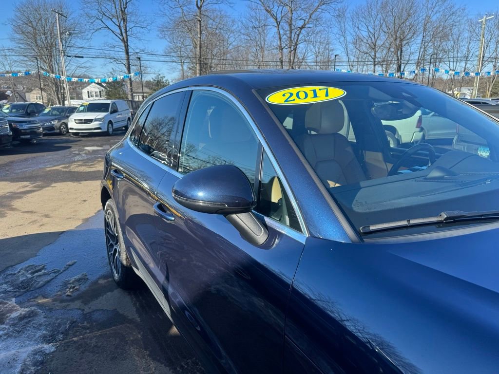 Used 2017 Porsche Macan S image 10