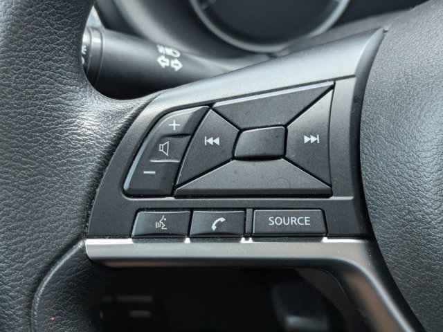 Used 2020 Nissan Kicks S FWD image 21