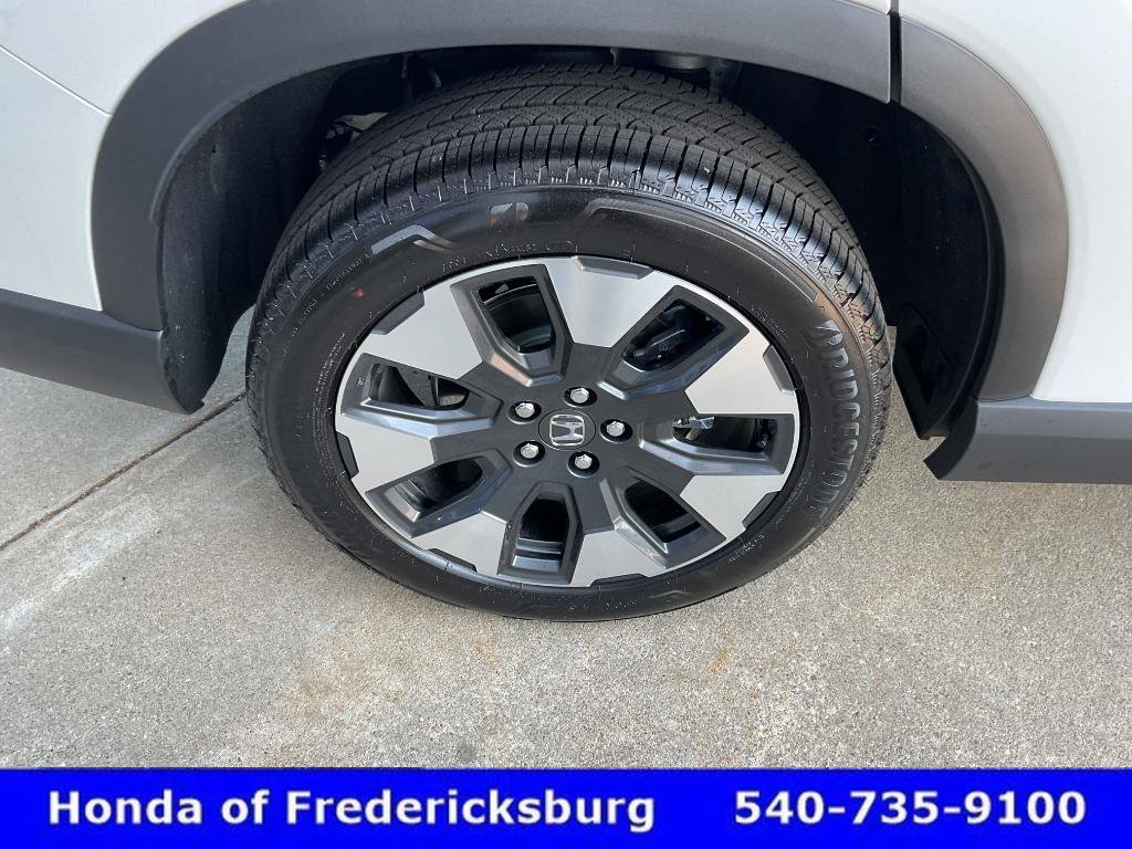 Used 2026 Honda Pilot Elite image 12