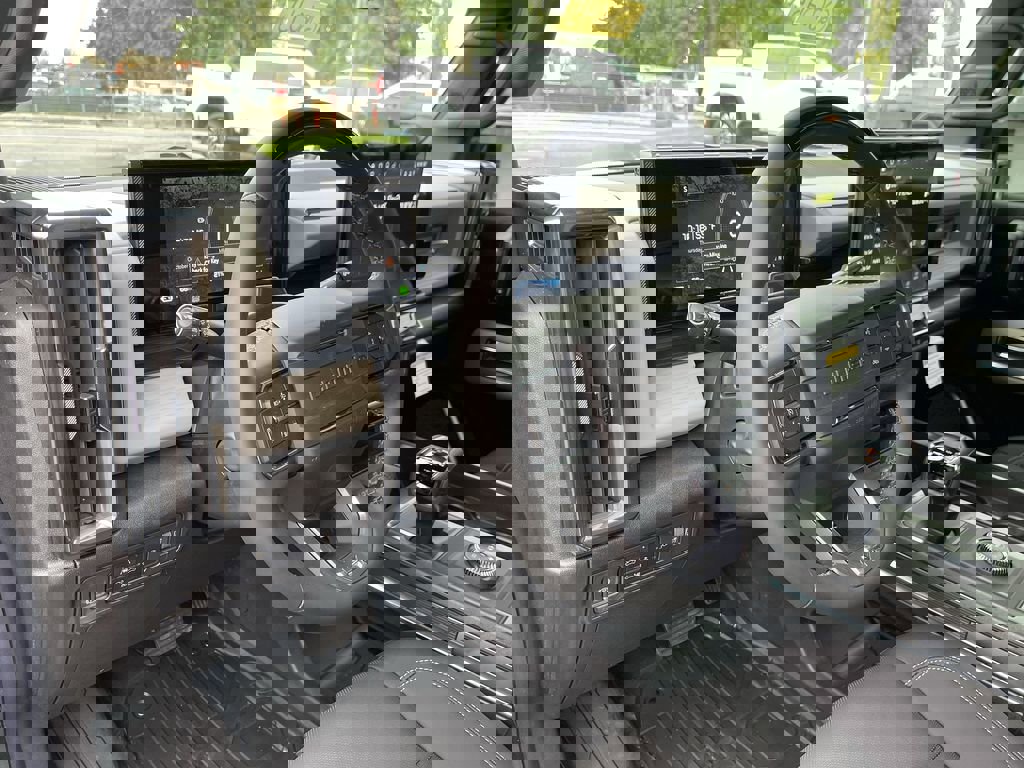 New 2026 GMC Hummer EV 4x4 Crew Cab w/ LPO, Dark Essentials Package image 10