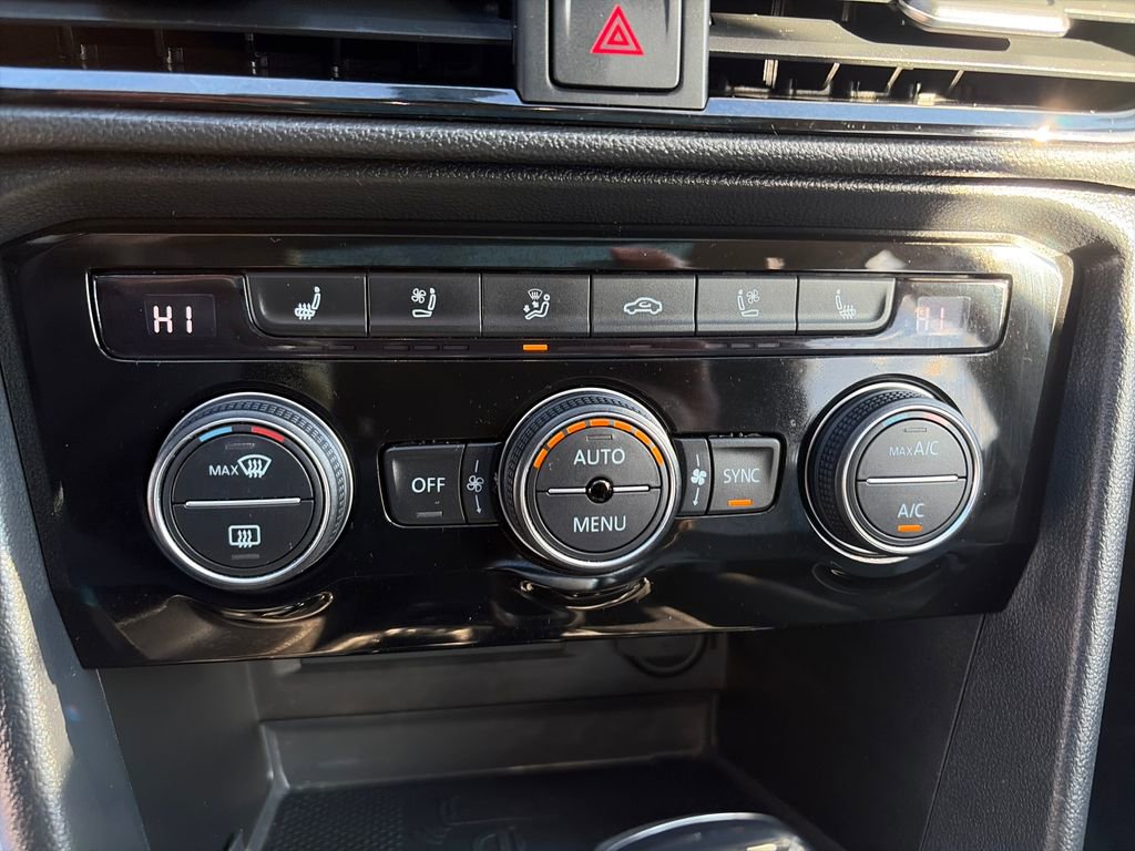 Used 2022 Volkswagen Taos SEL image 23