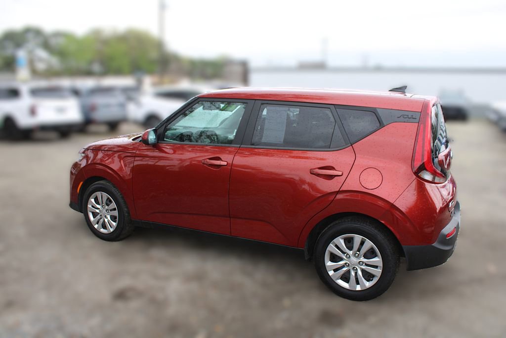 Certified 2021 Kia Soul LX image 12