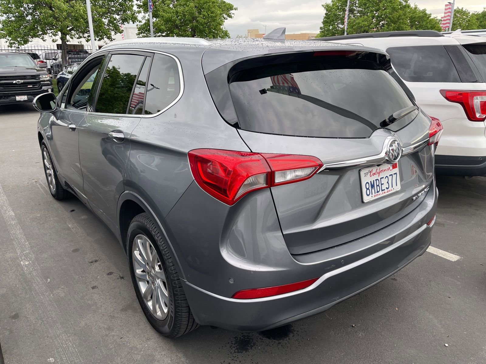 Used 2019 Buick Envision Essence image 2