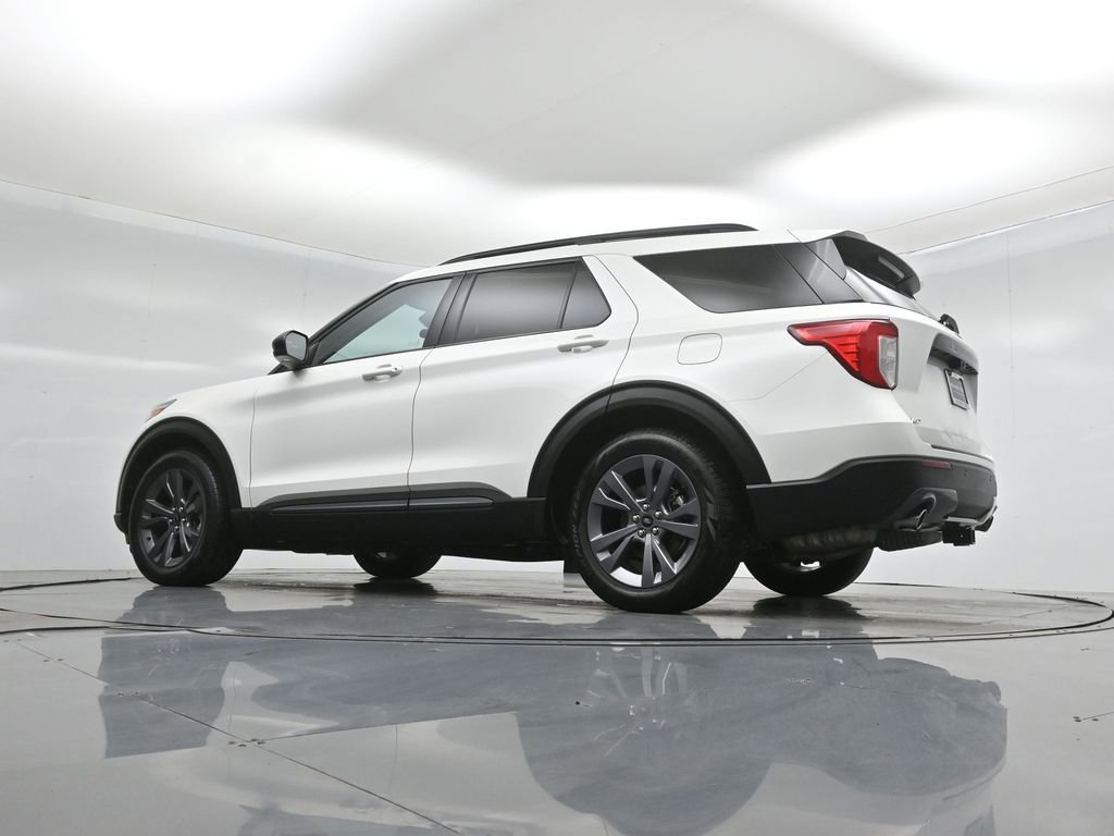 Certified 2023 Ford Explorer XLT w/ Equipment Group 202A image 54