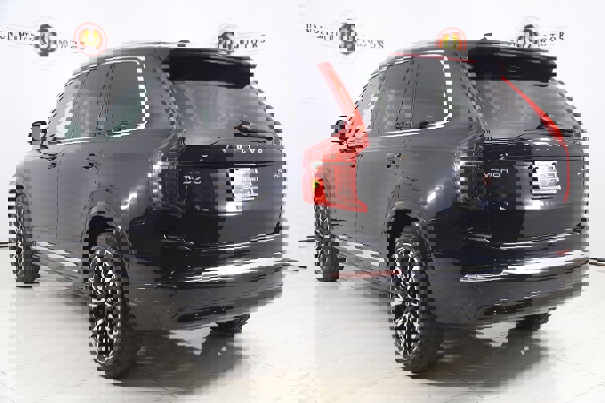 Used 2023 Volvo XC90 B6 Plus w/ Protection Package Premier image 4