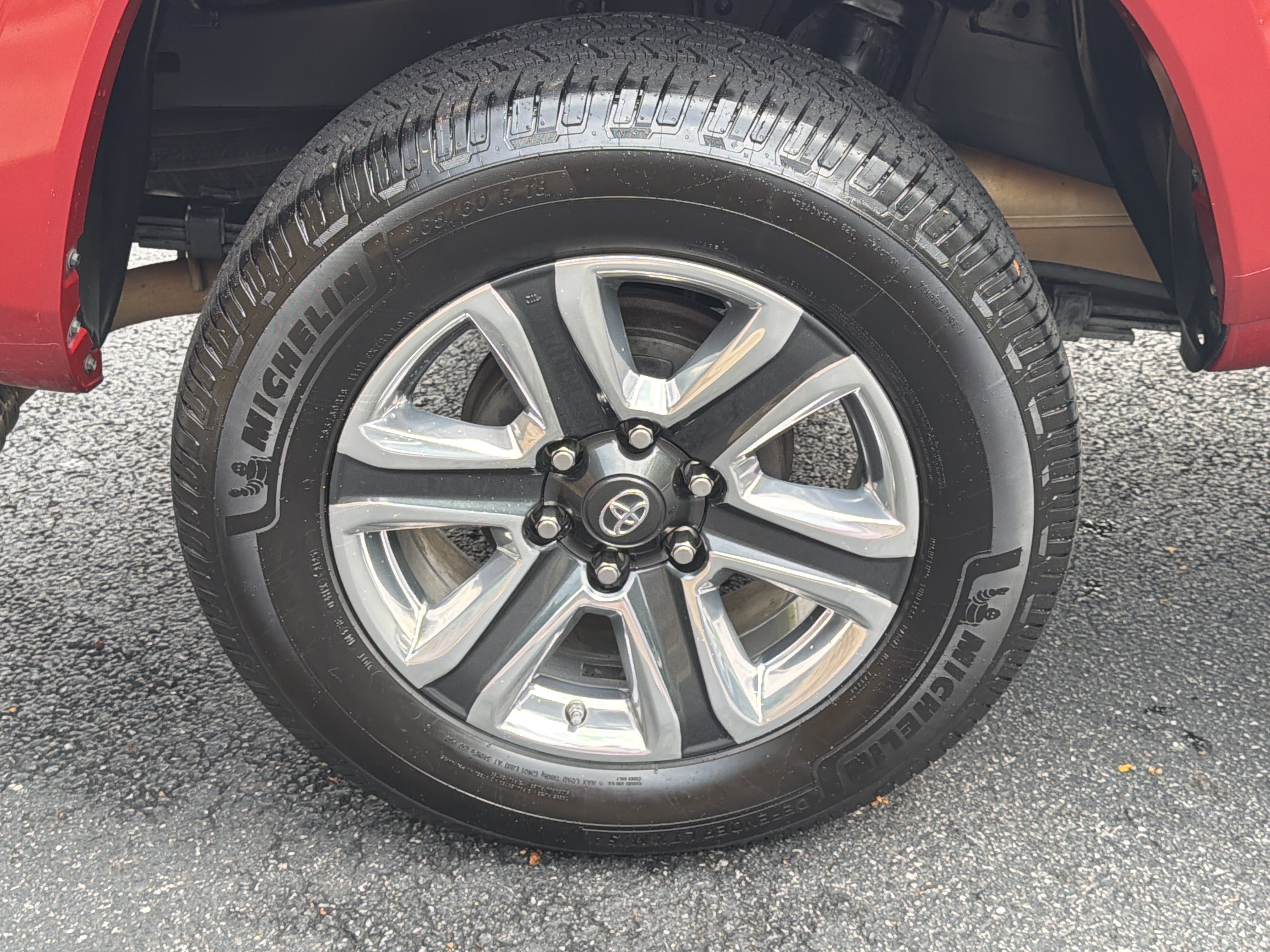 Used 2016 Toyota Tacoma Limited w/ Towing Package RWD image 17