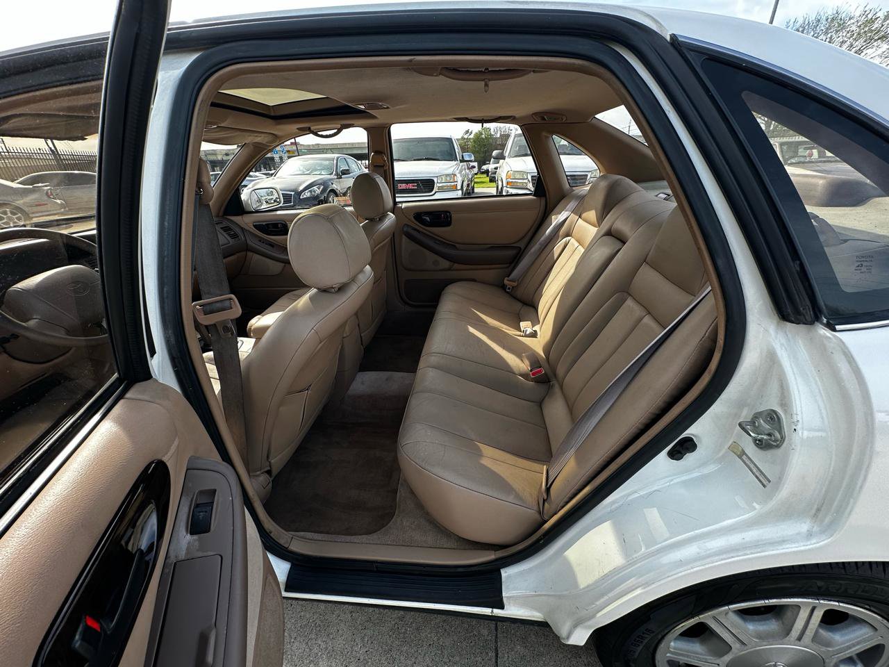 Used 1995 Toyota Avalon XLS image 27