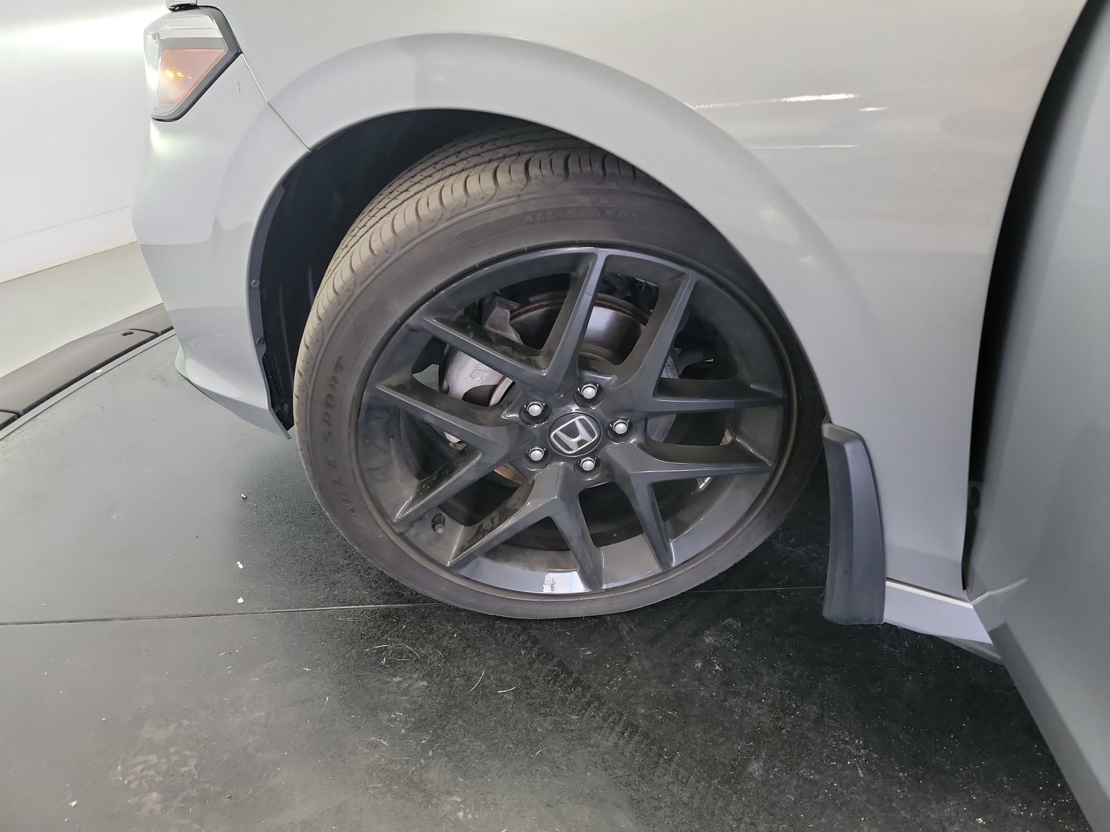 Certified 2025 Honda Civic Sport image 30