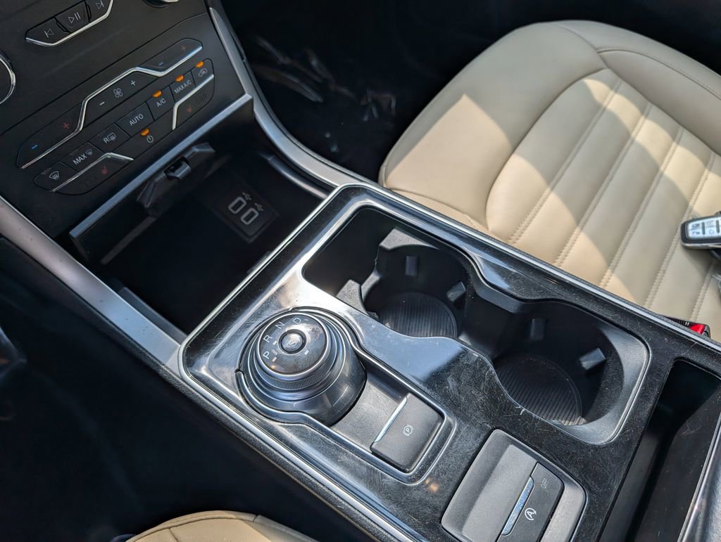 Used 2020 Ford Edge SEL w/ Convenience Package image 24